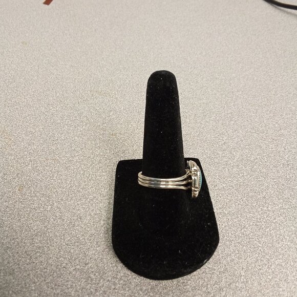 Navajo Handmade Sterling Silver & Turquoise Ring Size 8 - Picture 3 of 7